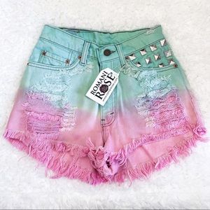 must go! pastel studded levi shorts